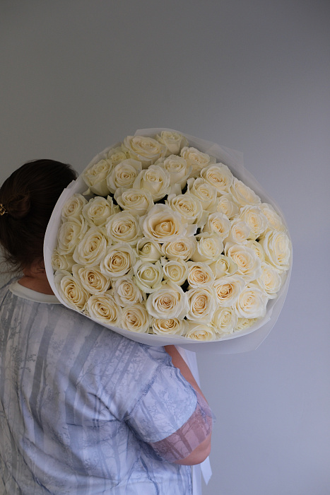 Букет из 51 белой розы