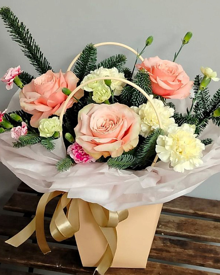 Композиция из нобилиса в корзинке с доставкой по Астане