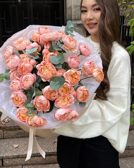 Букет из 9 кустовыз роз с доставкой по Астане