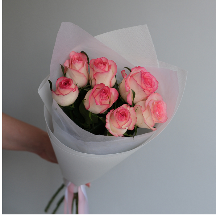 Букет из 7 роз Джумилия