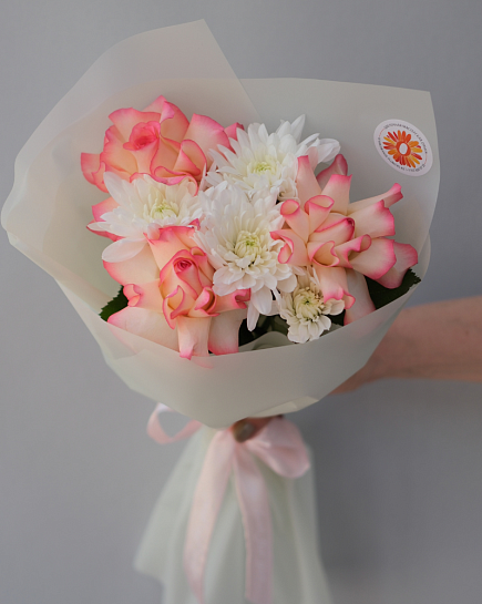 Букет из кустовых хризантем и роз с доставкой по Астане