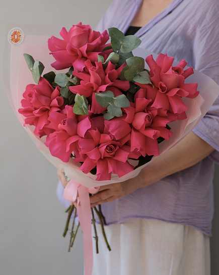 Букет из 7 роз сорта "Пинк Флойд" с доставкой по Астане