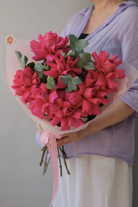 Букет из 7 роз сорта "Пинк Флойд"